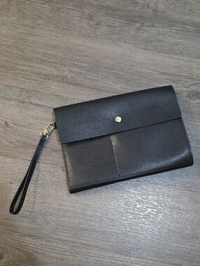 Steve Madden • Black Leather Travel Wristlet Clutch Bag